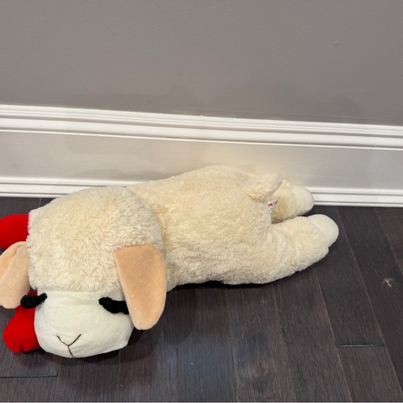 🎊HP🎉 NWOT Dreamworks Lamb Chop Plush with Red and Cream Dog Toy Dog Plush - Picture 3 of 6